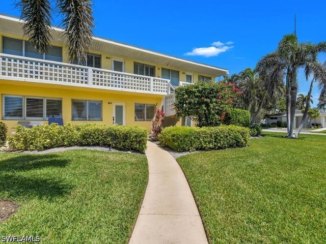 473 12th AVE S B8, Naples, FL 34102