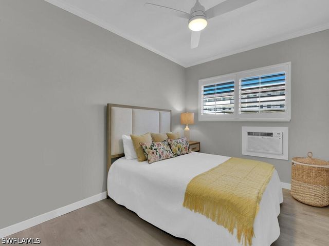 473 12th AVE S B8, Naples, FL 34102