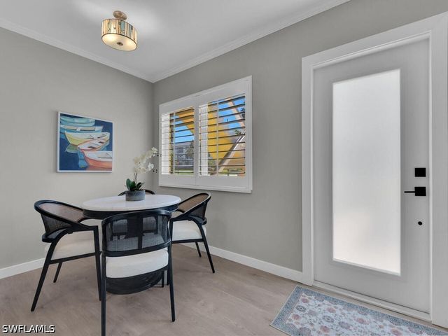 473 12th AVE S B8, Naples, FL 34102