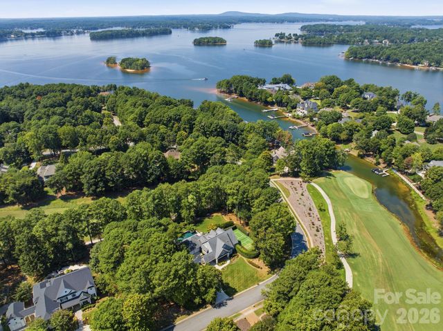 141 Stonewall Beach Lane, Mooresville, NC 28117