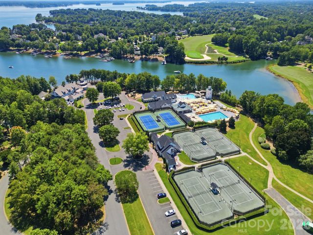 141 Stonewall Beach Lane, Mooresville, NC 28117