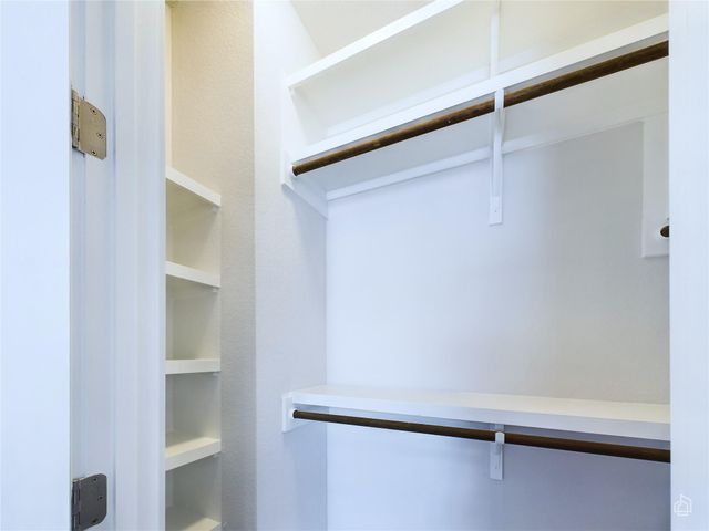 12001 Vista Parke DR 904, Austin, TX 78726