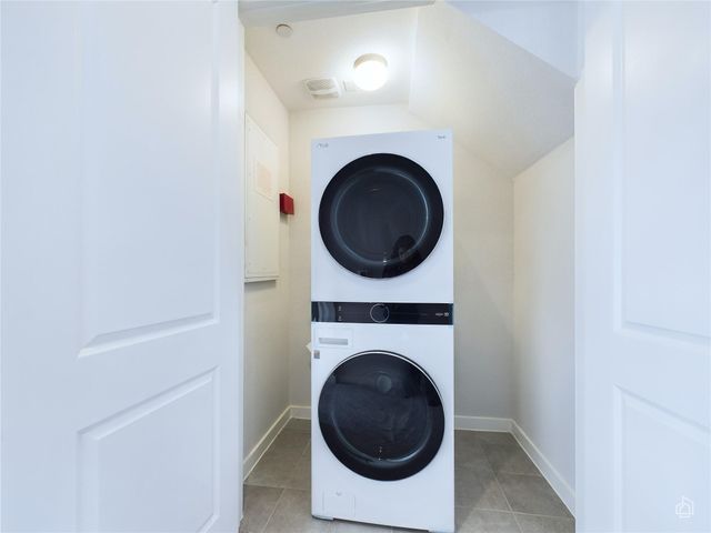 12001 Vista Parke DR 904, Austin, TX 78726