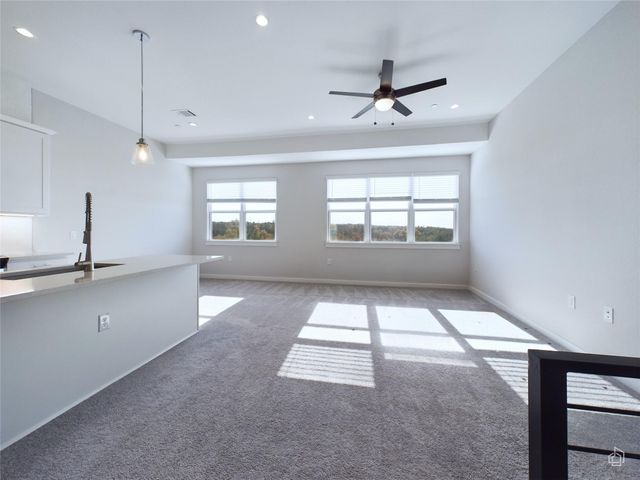 12001 Vista Parke DR 904, Austin, TX 78726