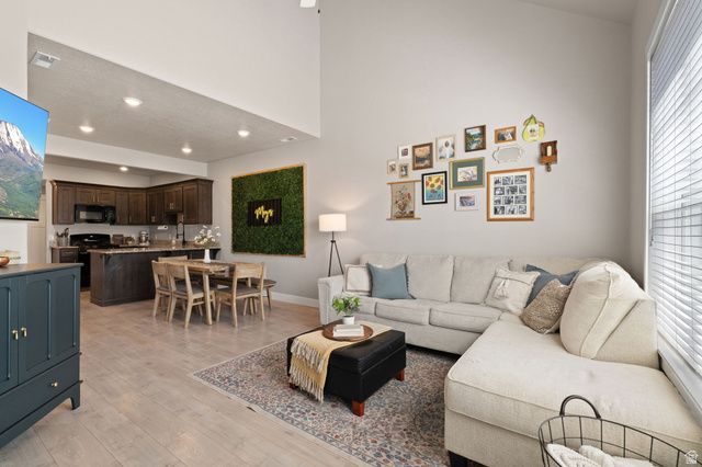 5232 W MILLER CROSSING DR, Herriman, UT 84096