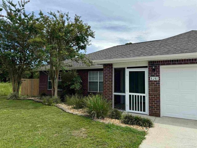 8281 Segura St, Navarre, FL 32566