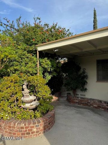 2109 N Lincoln Street, Burbank, CA 91504