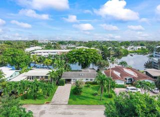 725 NE 17th Ct, Fort Lauderdale, FL 33305
