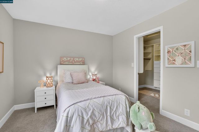 22 Williams Dr, Moraga, CA 94556