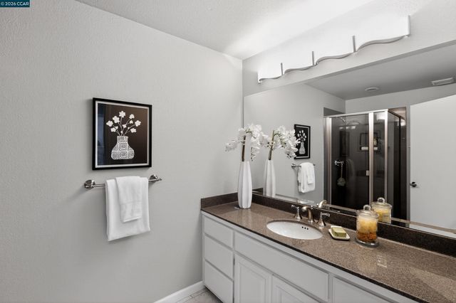 22 Williams Dr, Moraga, CA 94556