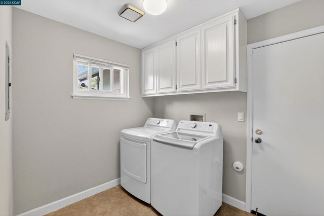 22 Williams Dr, Moraga, CA 94556
