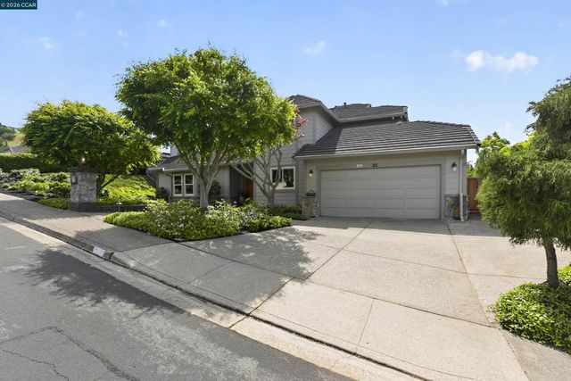 22 Williams Dr, Moraga, CA 94556