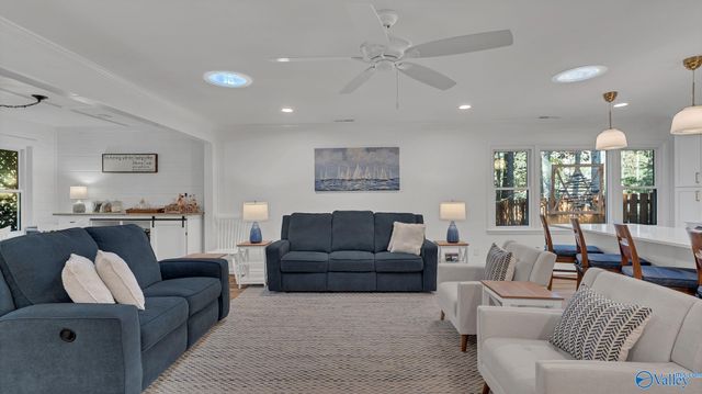 4317 Morrow Street, Guntersville, AL 35976