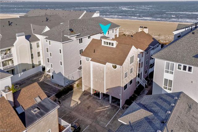 2319 Beach Castle LN, Virginia Beach, VA 23451