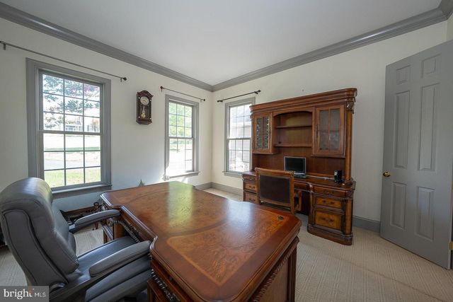 23 FETTERS MILL DR, Malvern, PA 19355