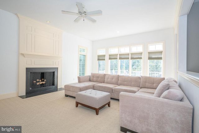 23 FETTERS MILL DR, Malvern, PA 19355