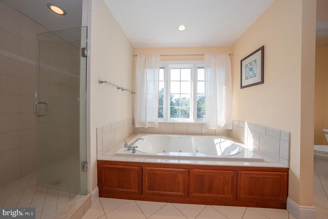 23 FETTERS MILL DR, Malvern, PA 19355