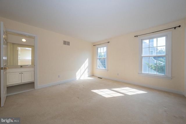 23 FETTERS MILL DR, Malvern, PA 19355