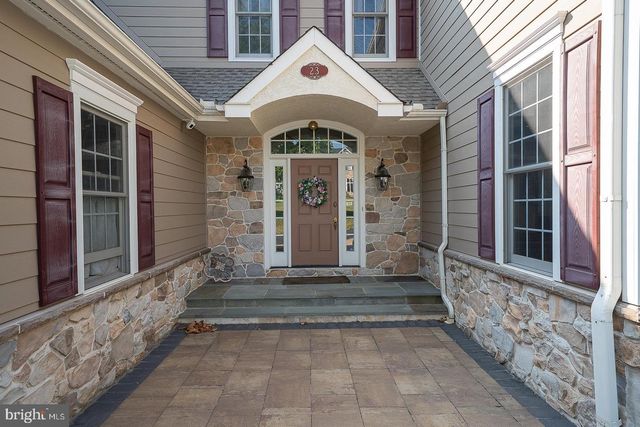 23 FETTERS MILL DR, Malvern, PA 19355