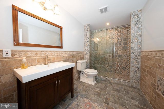 23 FETTERS MILL DR, Malvern, PA 19355