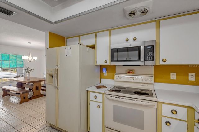 797 E 9TH AVENUE, New Smyrna Beach, FL 32169