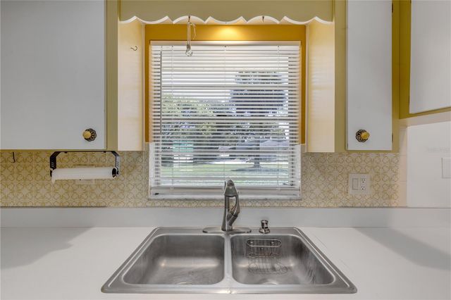 797 E 9TH AVENUE, New Smyrna Beach, FL 32169