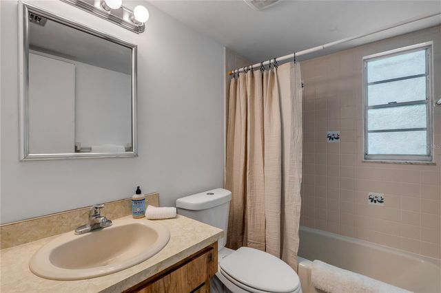 797 E 9TH AVENUE, New Smyrna Beach, FL 32169