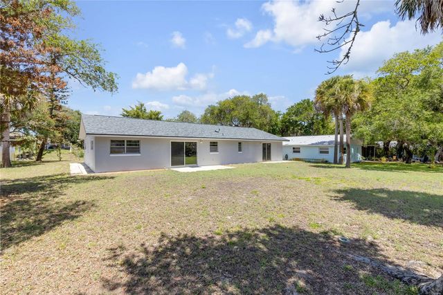 797 E 9TH AVENUE, New Smyrna Beach, FL 32169