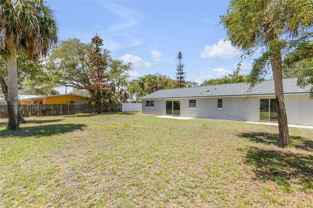 797 E 9TH AVENUE, New Smyrna Beach, FL 32169