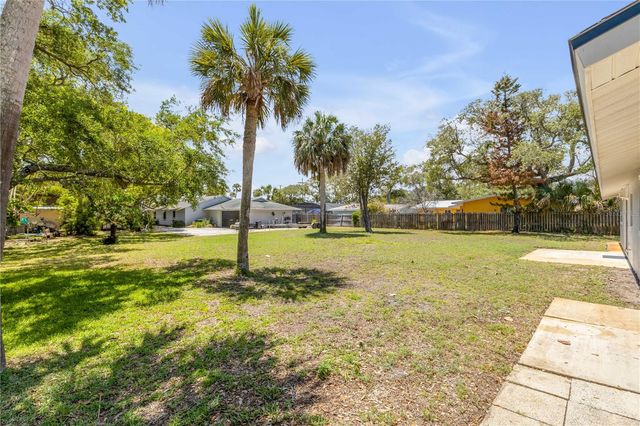797 E 9TH AVENUE, New Smyrna Beach, FL 32169