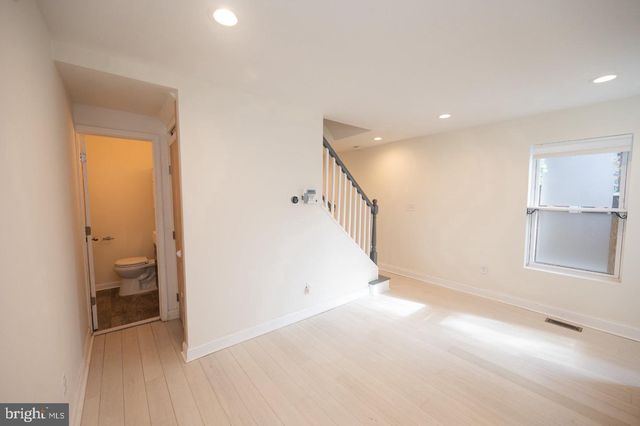 148 E DUVAL ST, Philadelphia, PA 19144