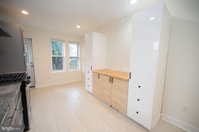 148 E DUVAL ST, Philadelphia, PA 19144