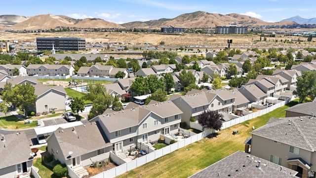3163 W DAVENCOURT LOOP, Lehi, UT 84043