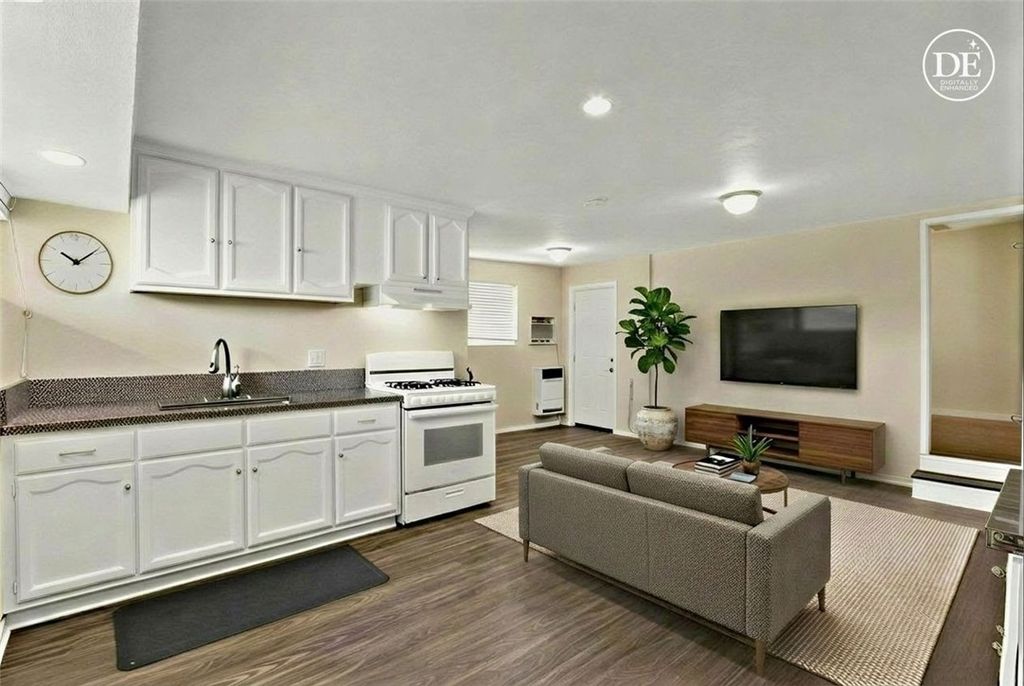 Image 26 of property listing at 1317 S Ardilla, West Covina, CA 91790