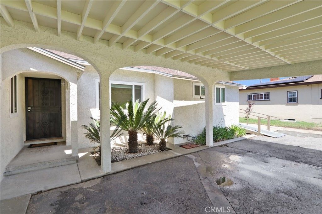 Image 3 of property listing at 1317 S Ardilla, West Covina, CA 91790