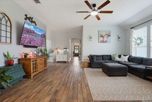 1612 ALVIN CIR, New Braunfels, TX 78130