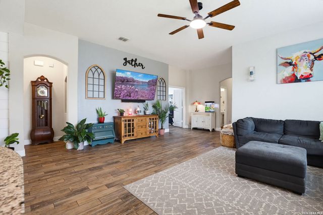 1612 ALVIN CIR, New Braunfels, TX 78130