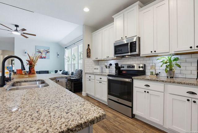 1612 ALVIN CIR, New Braunfels, TX 78130