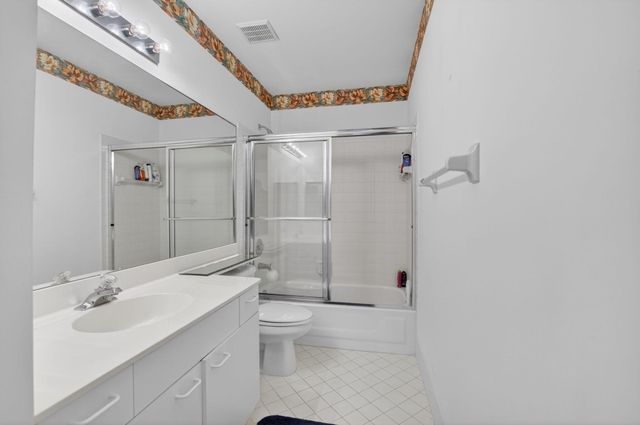 5153 Floria Drive J, Boynton Beach, FL 33437