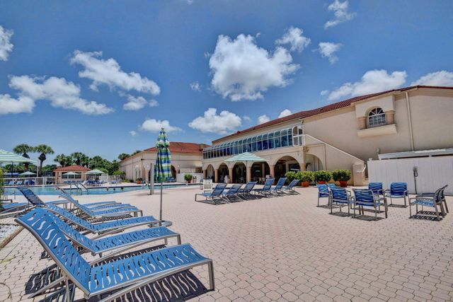 5153 Floria Drive J, Boynton Beach, FL 33437