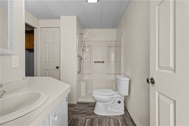 92 Bayview Parkway, Middletown, RI 02842
