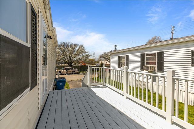 92 Bayview Parkway, Middletown, RI 02842