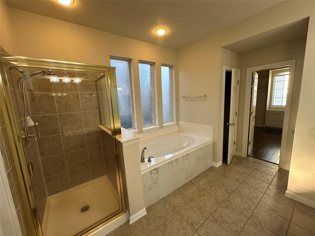 2745 Lake Forest DR, Round Rock, TX 78665