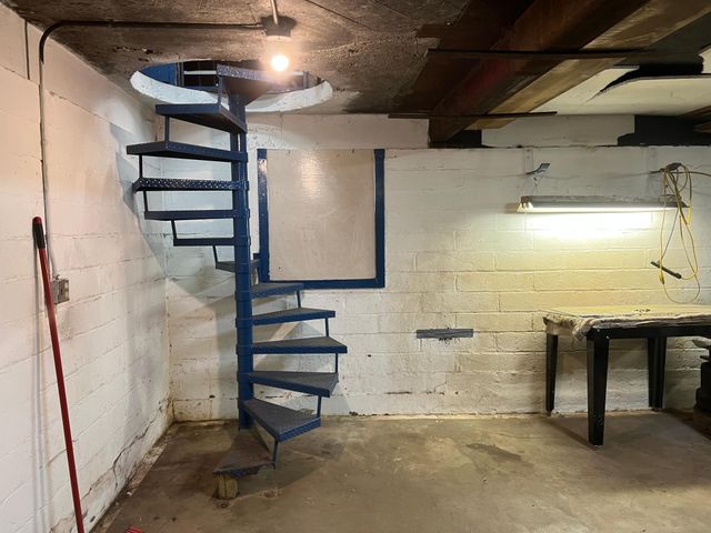 2417 Ford Road, Hopkins, MN 55305