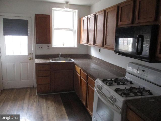 1638 W 2ND ST, Wilmington, DE 19805