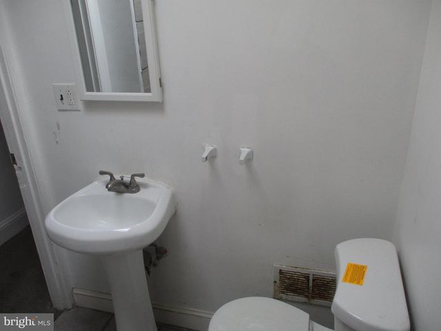 1638 W 2ND ST, Wilmington, DE 19805