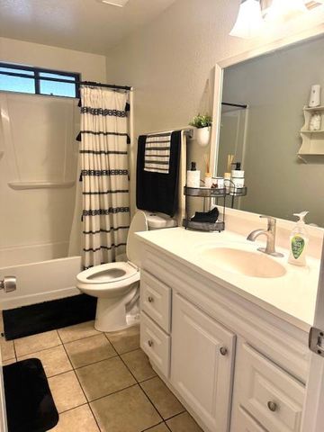 1032 Souza St, Turlock, CA 95380