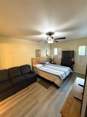 1032 Souza St, Turlock, CA 95380