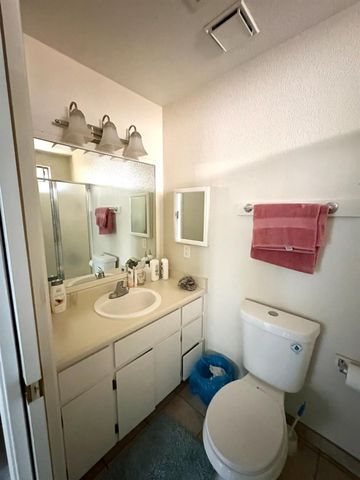 1032 Souza St, Turlock, CA 95380