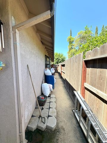 1032 Souza St, Turlock, CA 95380